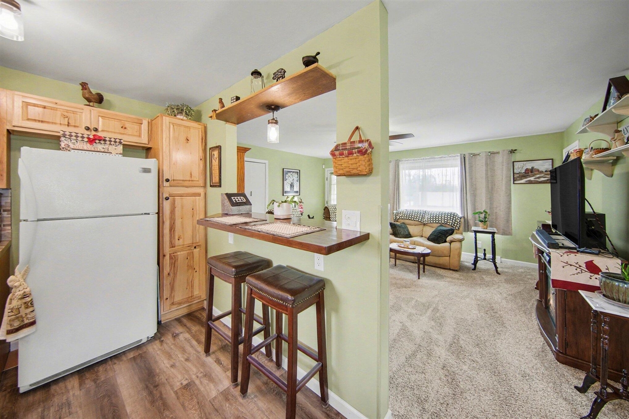 302 Hillsdale Street, Jackson, MI, 49202-2244