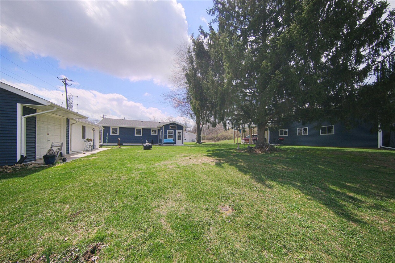 302 Hillsdale Street, Jackson, MI, 49202-2244