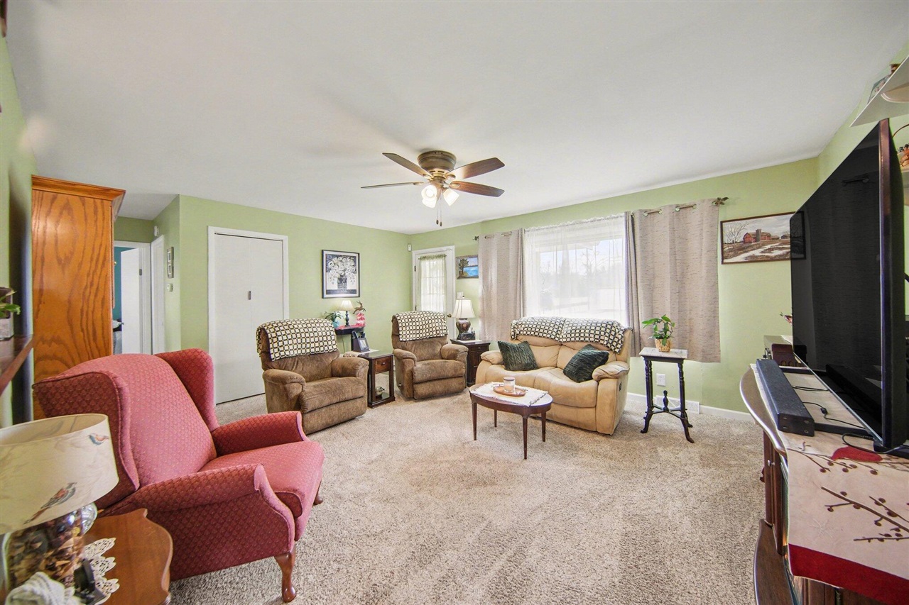 302 Hillsdale Street, Jackson, MI, 49202-2244