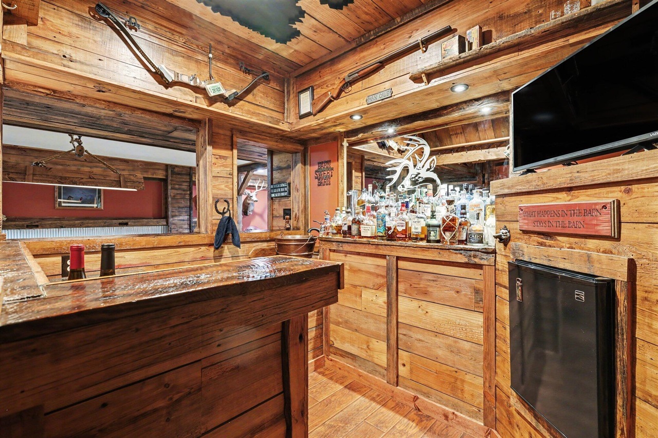 7150 Thornapple River Drive, Caledonia, MI, 49316-8306