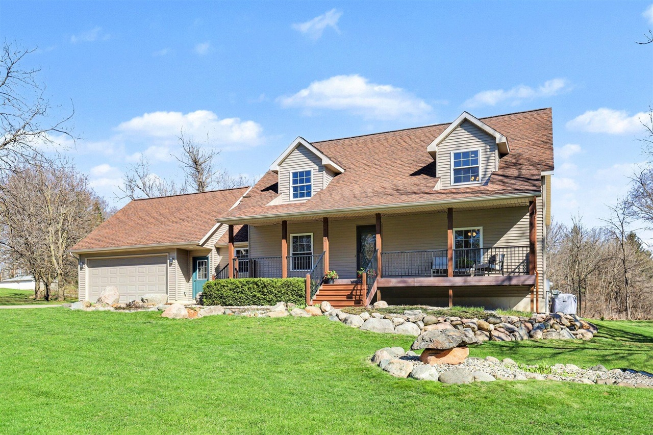 7150 Thornapple River Drive, Caledonia, MI, 49316-8306