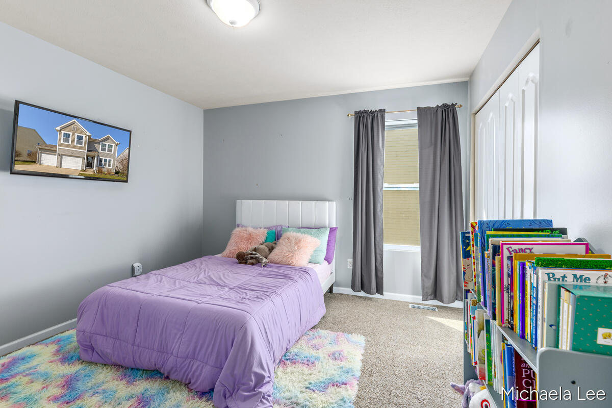 607 Nantucket Drive, Lansing, MI, 48906-5576
