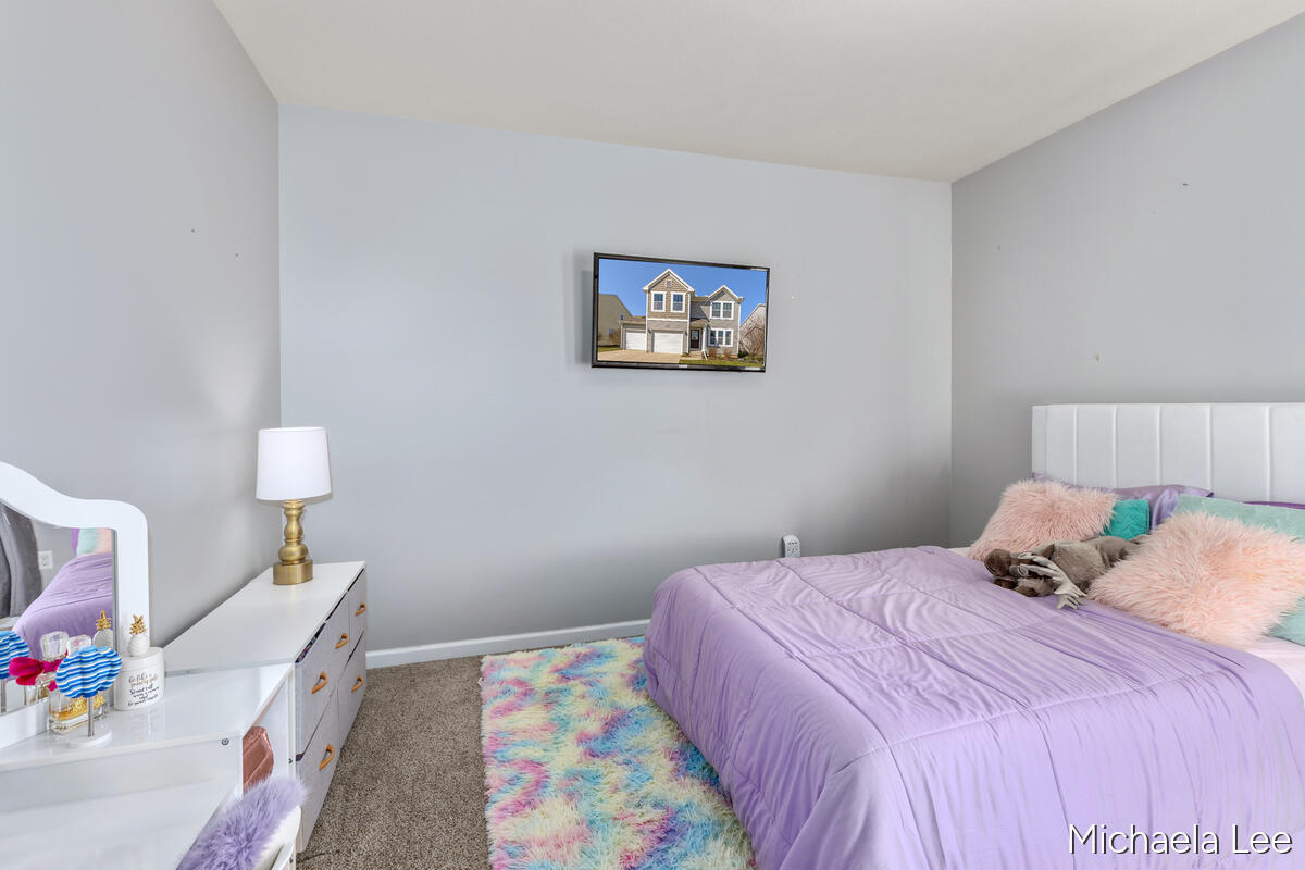 607 Nantucket Drive, Lansing, MI, 48906-5576