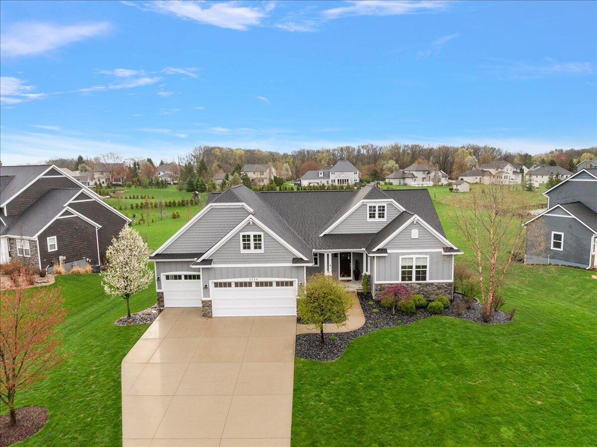 5734 Stonebridge Drive, Grandville, MI, 49418-3239