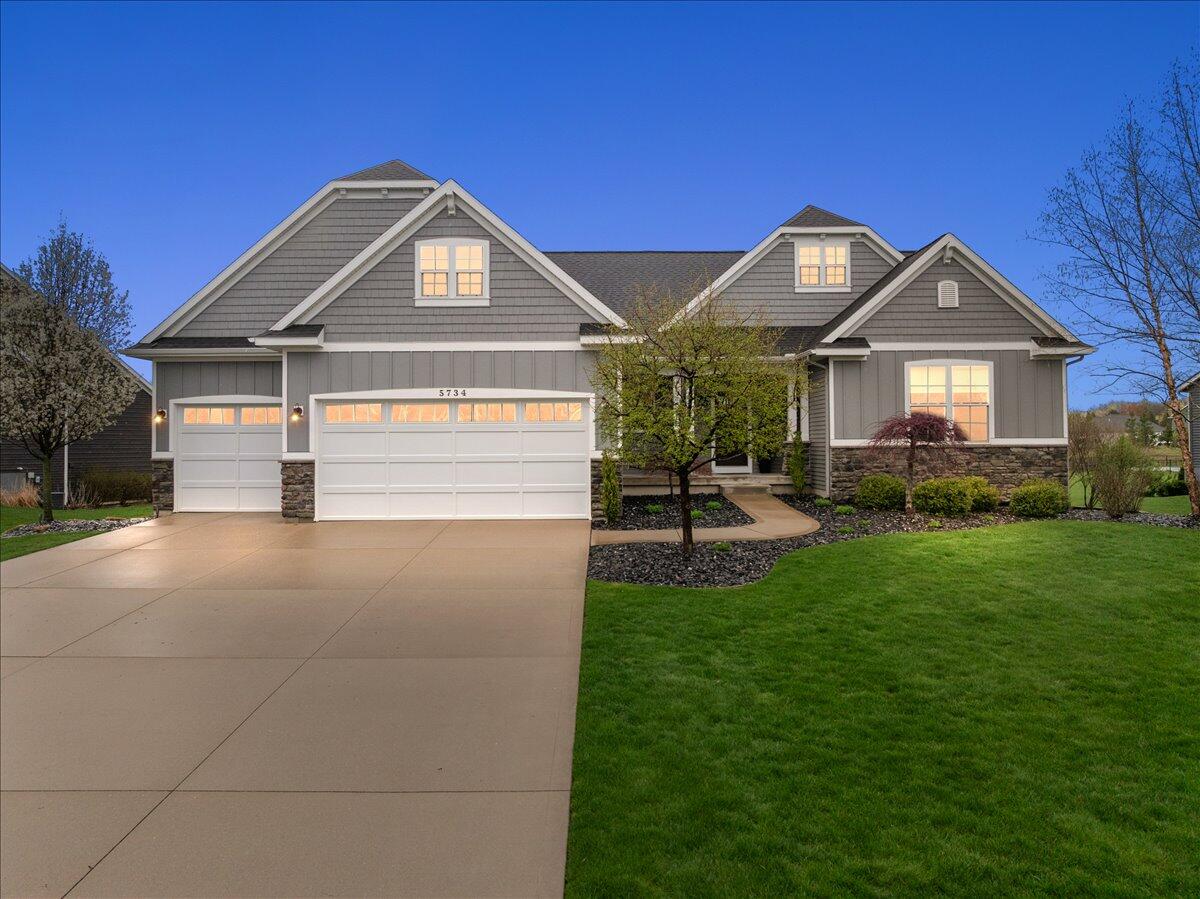 5734 Stonebridge Drive, Grandville, MI, 49418-3239