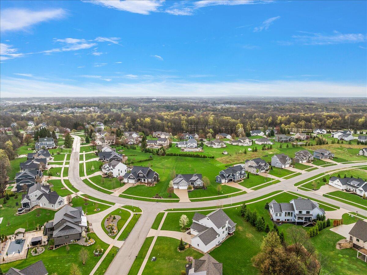 5734 Stonebridge Drive, Grandville, MI, 49418-3239