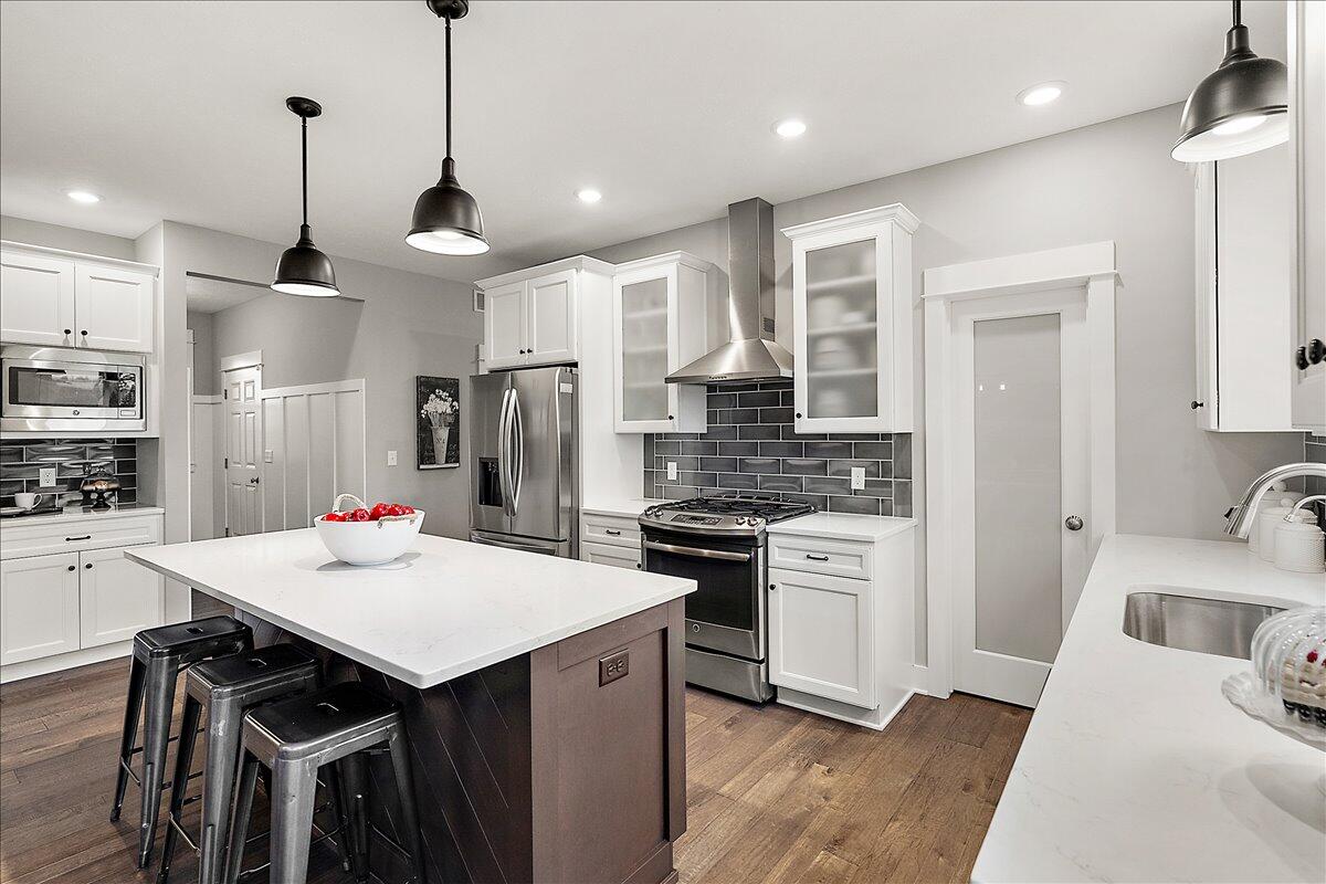 5734 Stonebridge Drive, Grandville, MI, 49418-3239