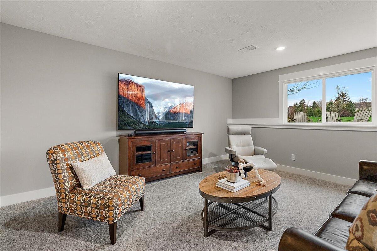 5734 Stonebridge Drive, Grandville, MI, 49418-3239