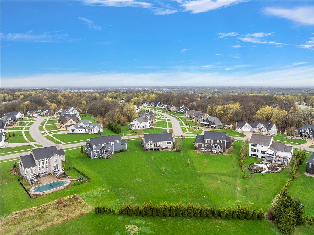 5734 Stonebridge Drive, Grandville, MI, 49418-3239