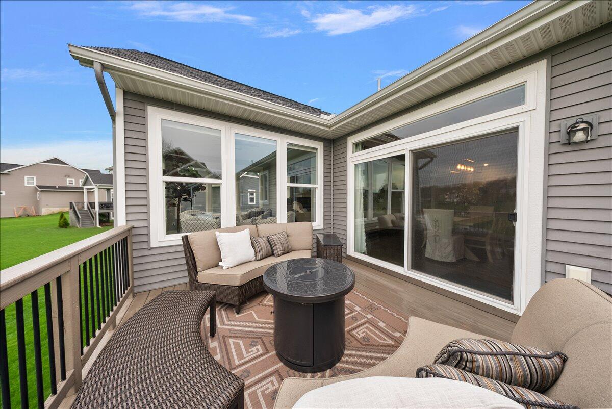 5734 Stonebridge Drive, Grandville, MI, 49418-3239