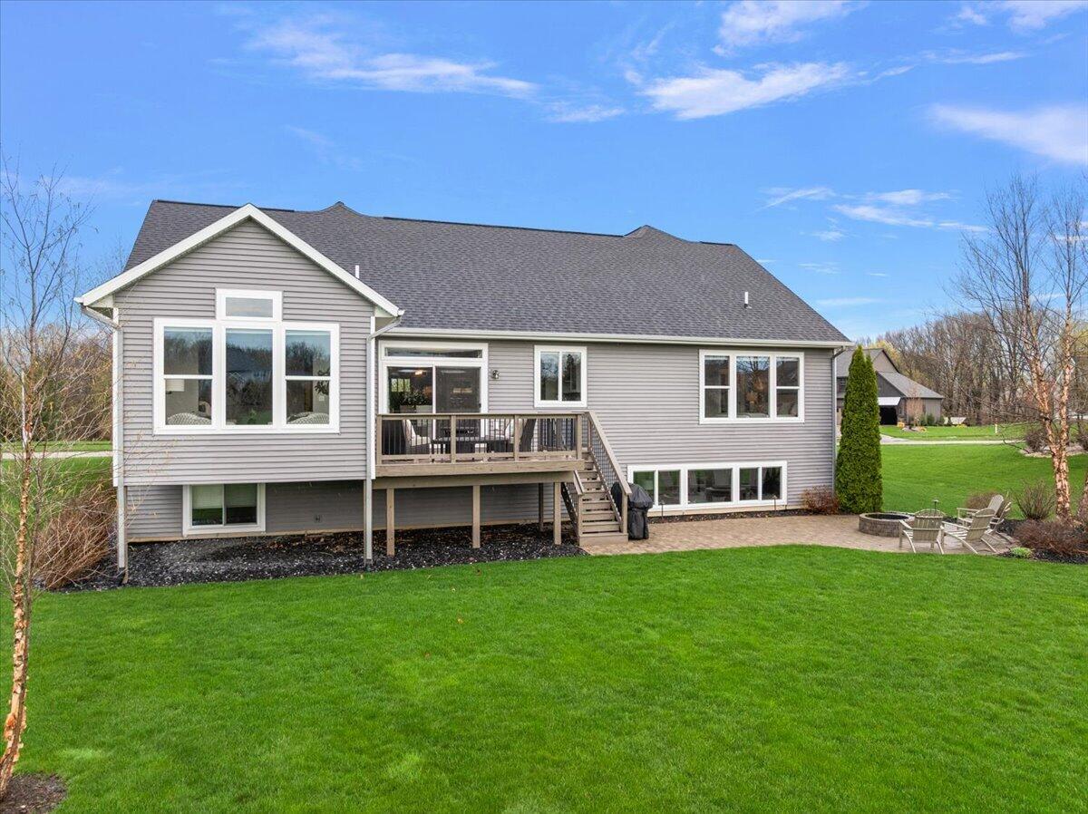 5734 Stonebridge Drive, Grandville, MI, 49418-3239