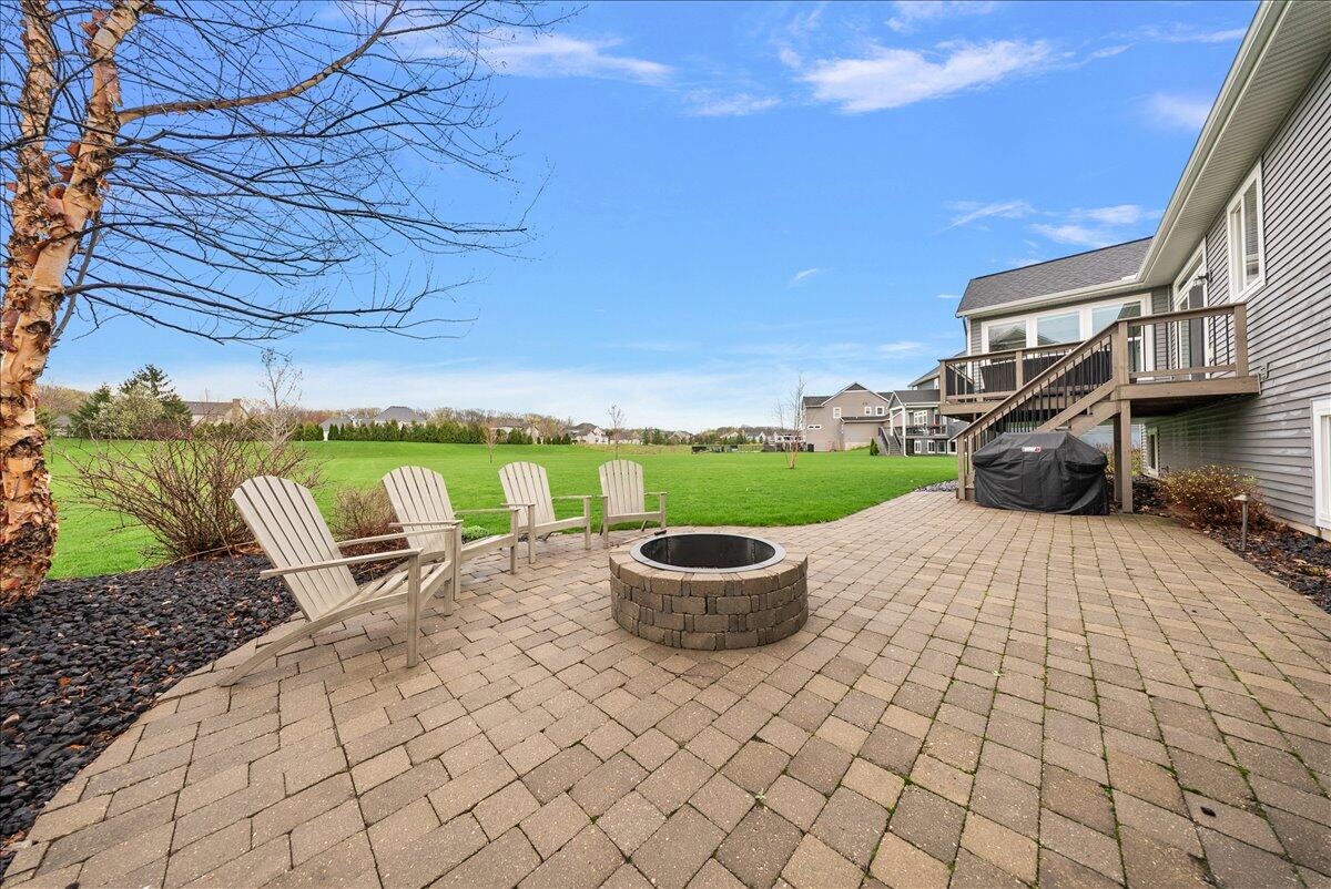 5734 Stonebridge Drive, Grandville, MI, 49418-3239