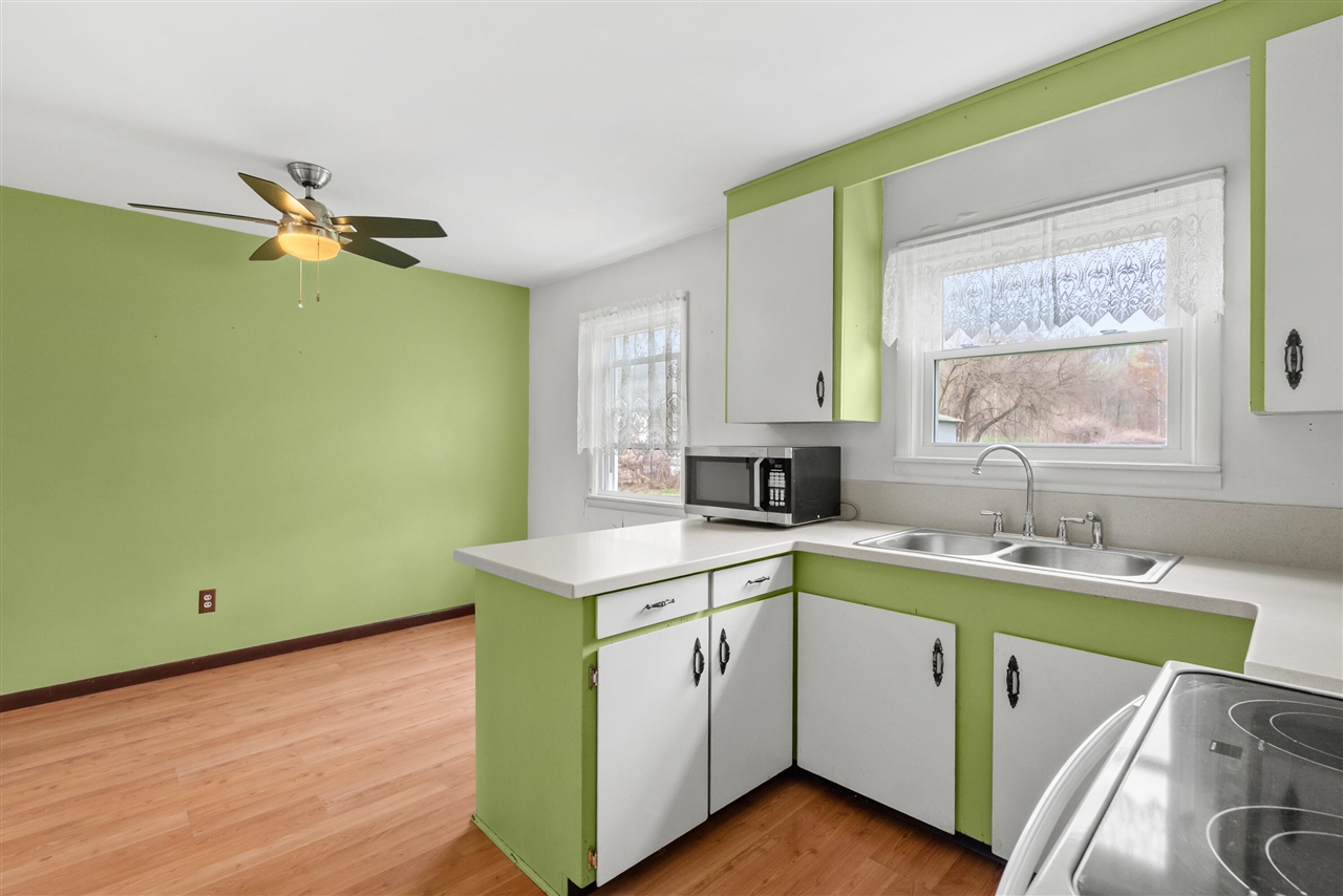 220 Mary Street, Plainwell, MI, 49080-1138