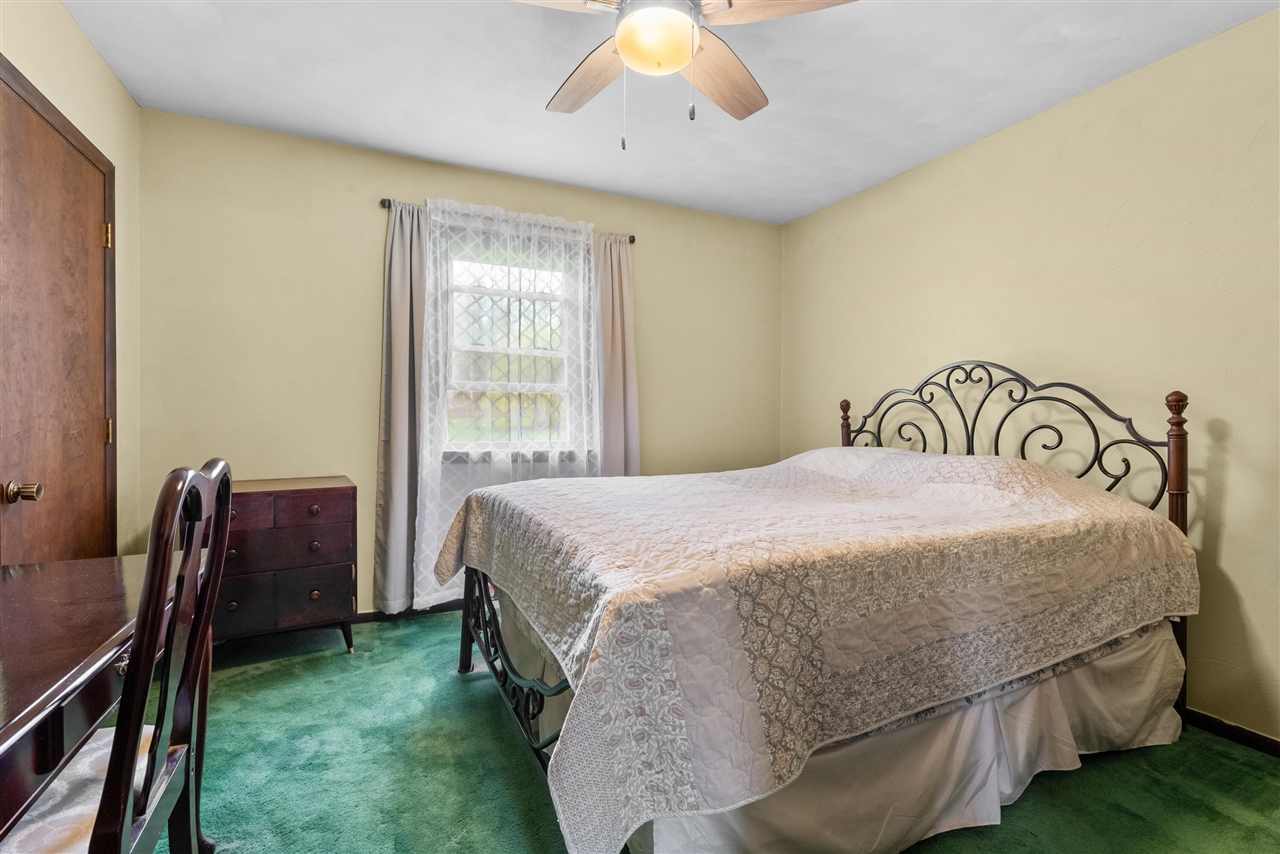 220 Mary Street, Plainwell, MI, 49080-1138