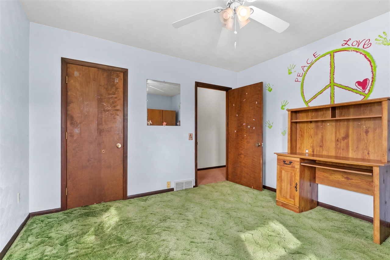 220 Mary Street, Plainwell, MI, 49080-1138