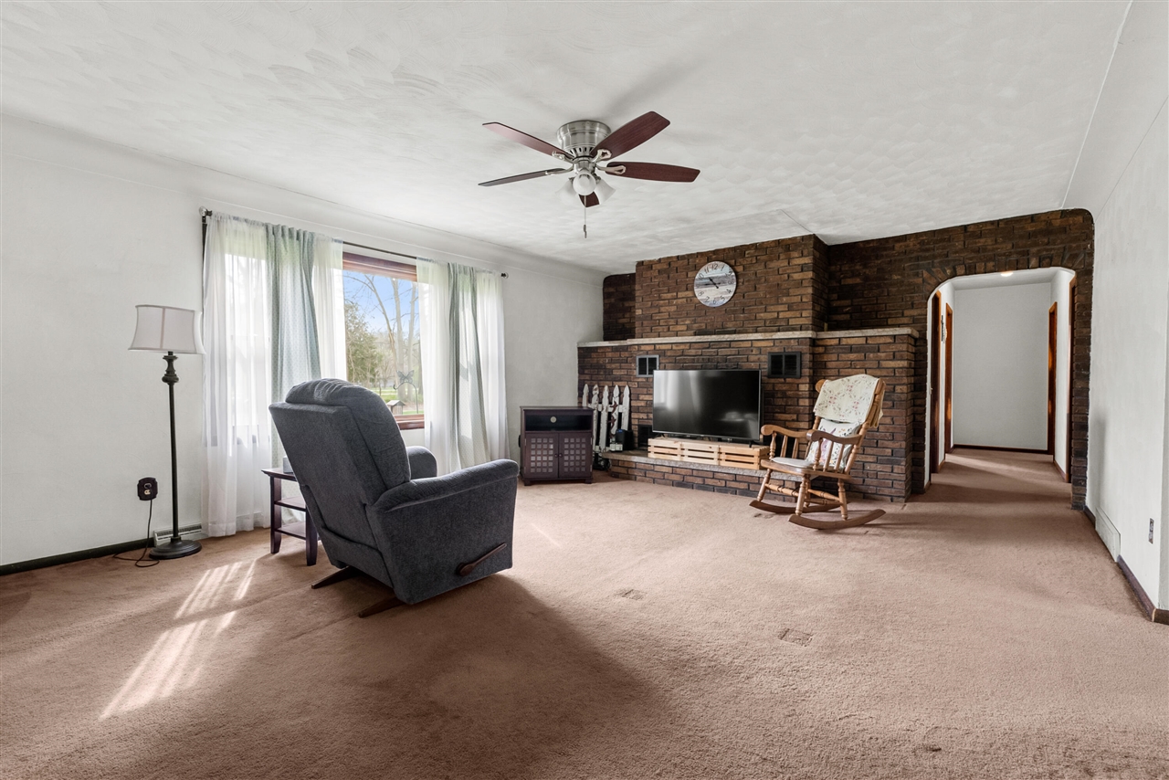 220 Mary Street, Plainwell, MI, 49080-1138