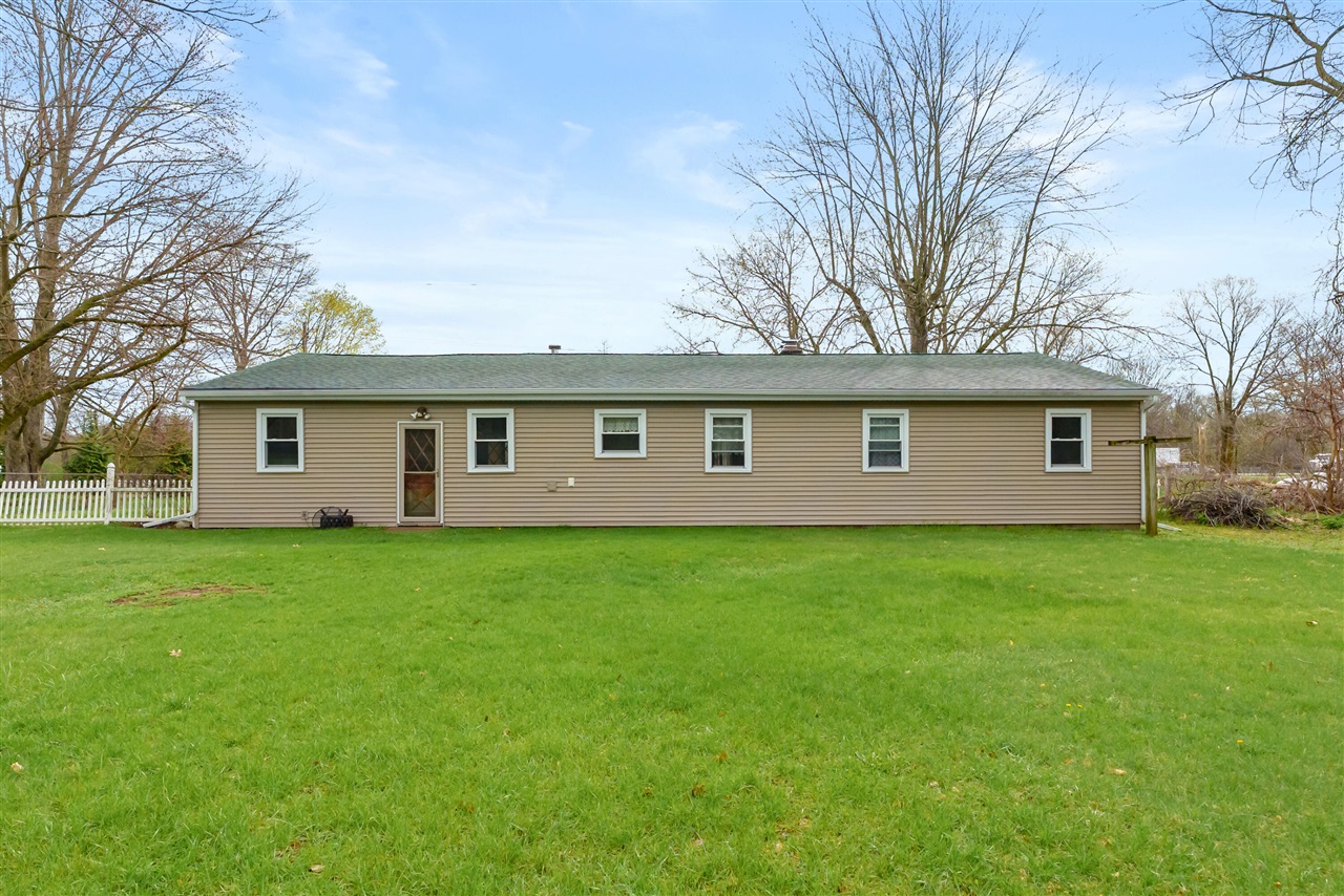 220 Mary Street, Plainwell, MI, 49080-1138