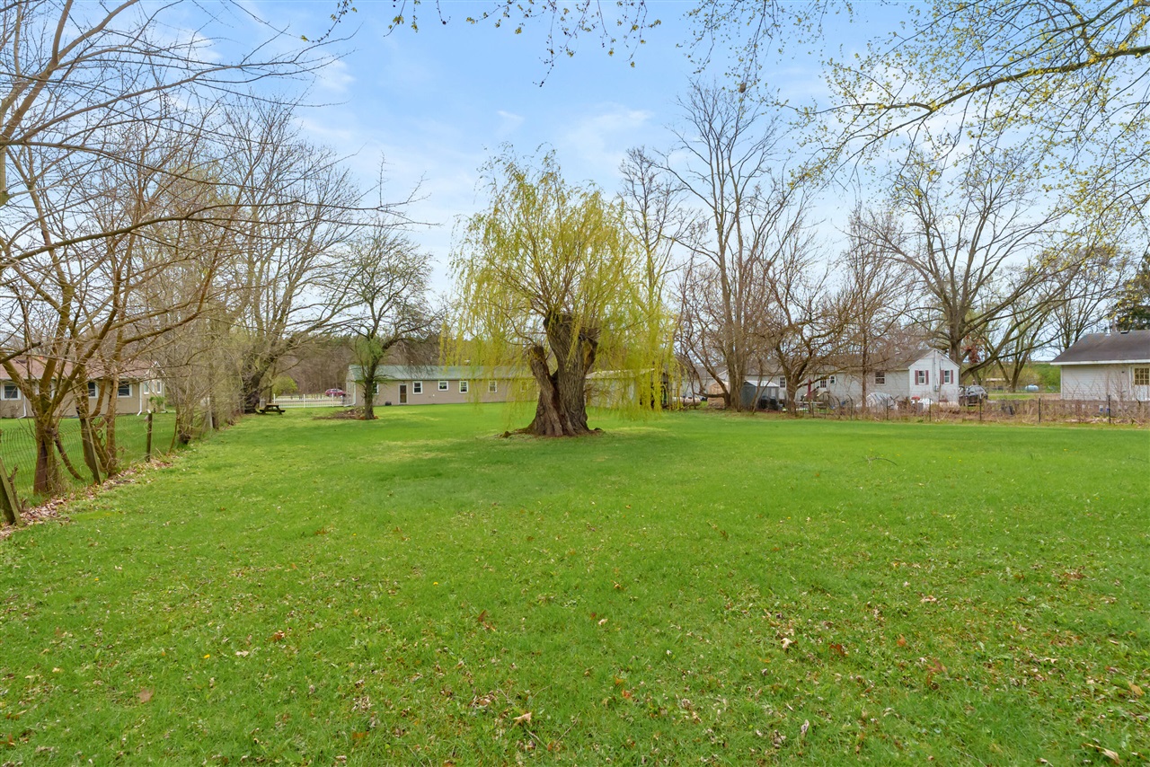 220 Mary Street, Plainwell, MI, 49080-1138