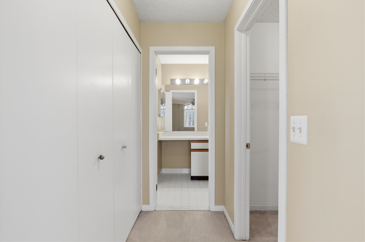 6241 Gatewood, West Bloomfield, MI, 48322-1066