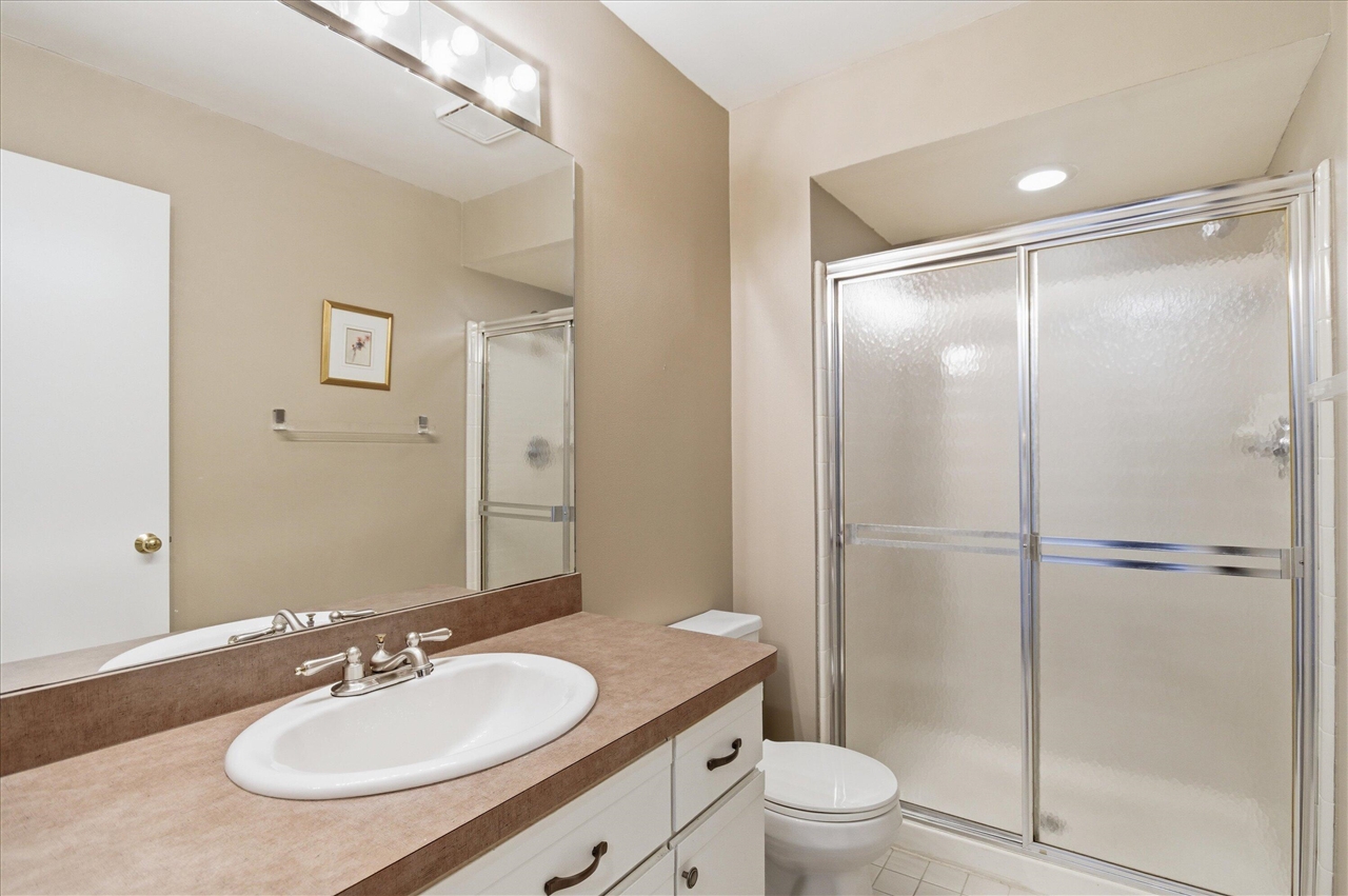 6241 Gatewood, West Bloomfield, MI, 48322-1066