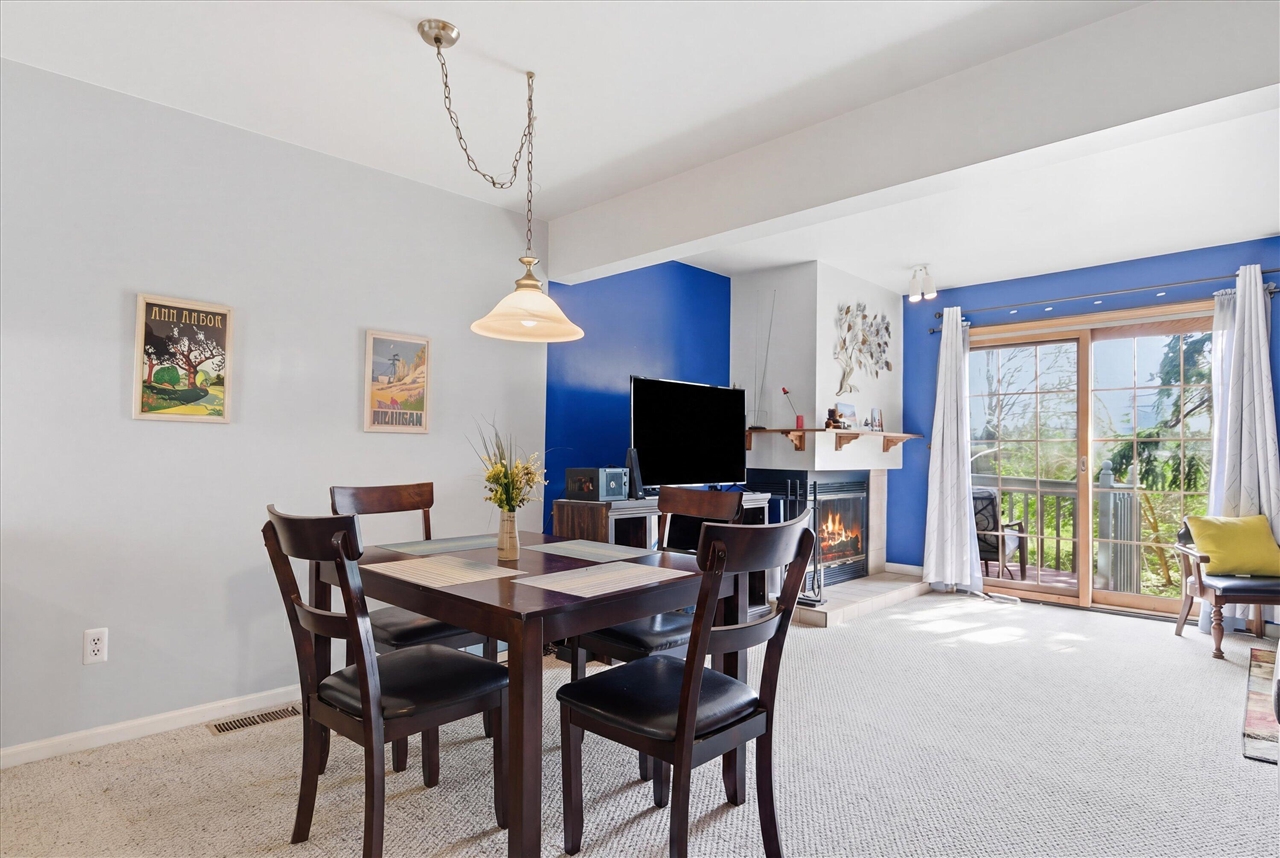 2670 Packard Road, Ann Arbor, MI, 48104-6831