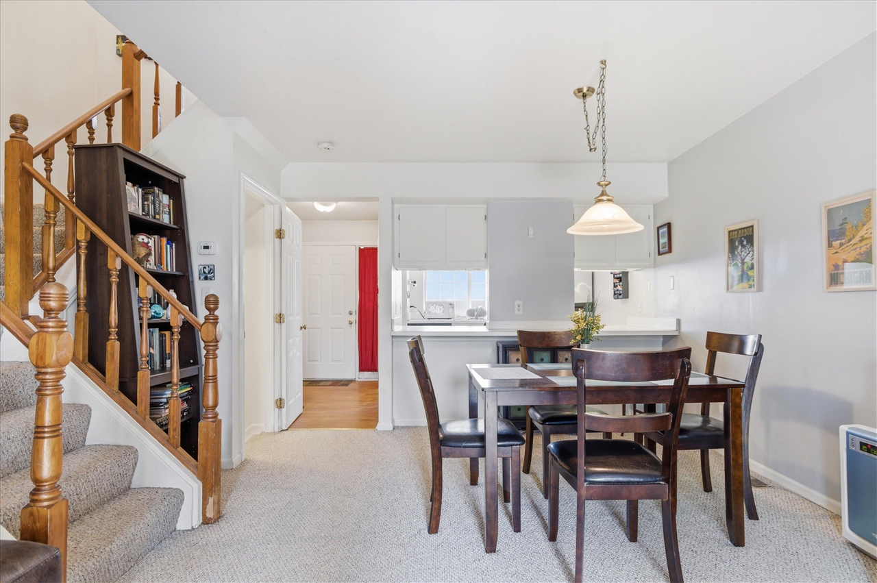2670 Packard Road, Ann Arbor, MI, 48104-6831
