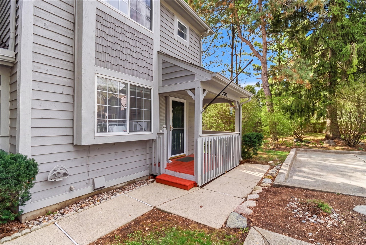 2670 Packard Road, Ann Arbor, MI, 48104-6831