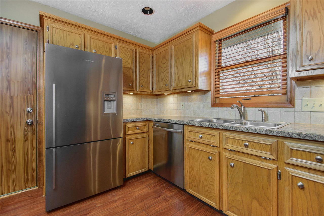 4180 Ivanrest Avenue, Grandville, MI, 49418-2562