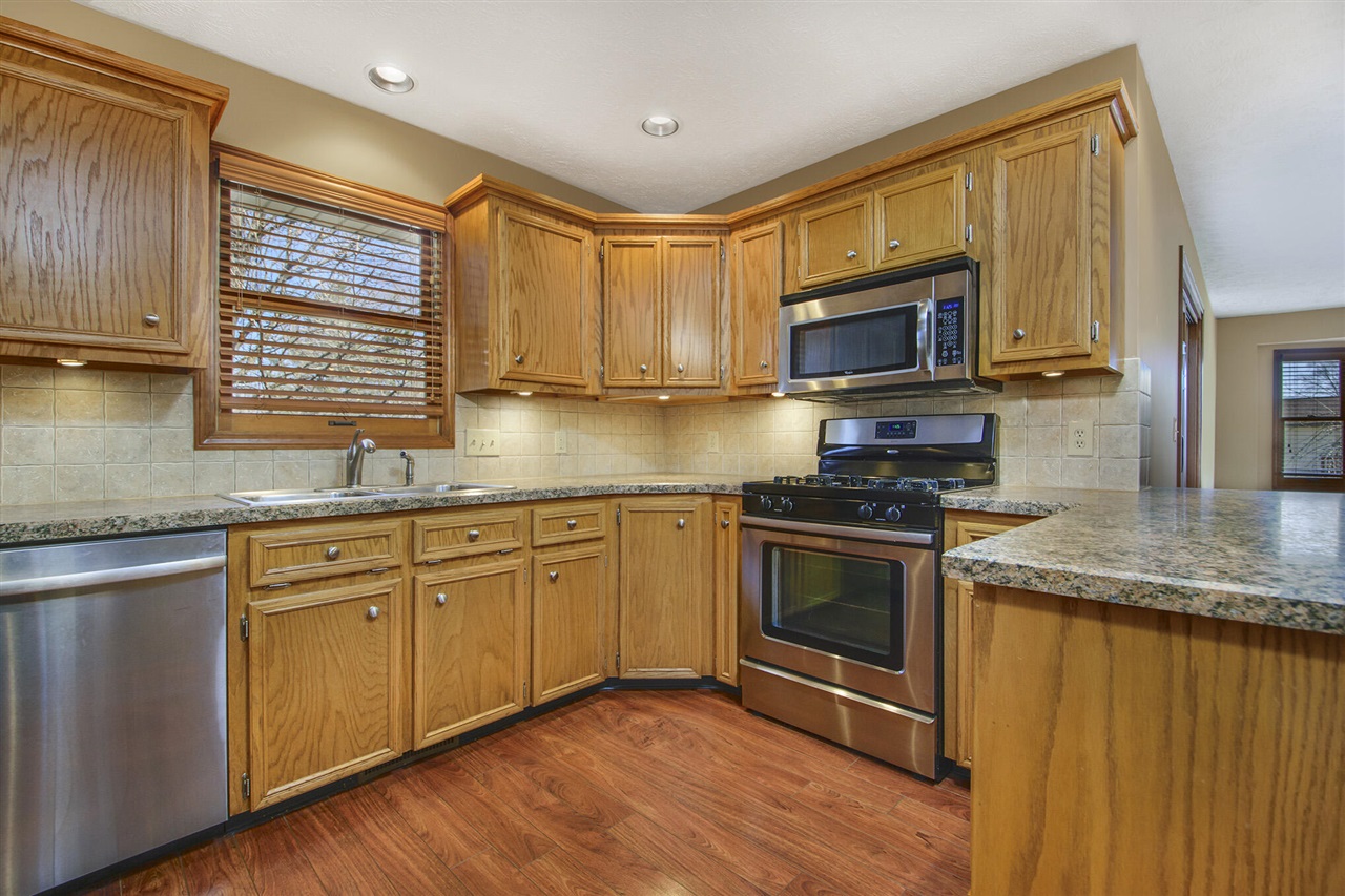 4180 Ivanrest Avenue, Grandville, MI, 49418-2562