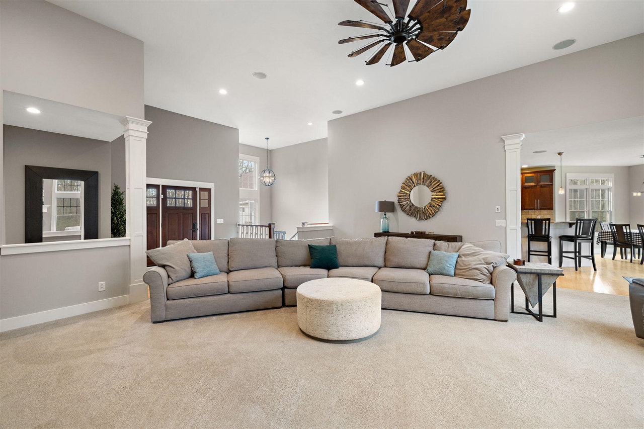 13090 Woodhaven Drive, Grand Haven, MI, 49417-8679