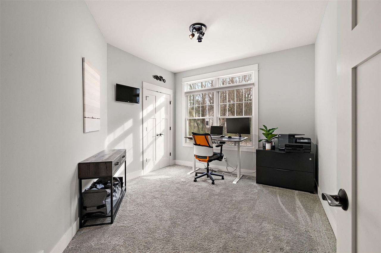 13090 Woodhaven Drive, Grand Haven, MI, 49417-8679