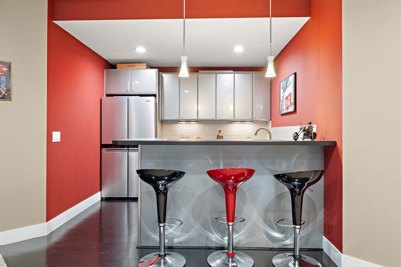 13090 Woodhaven Drive, Grand Haven, MI, 49417-8679