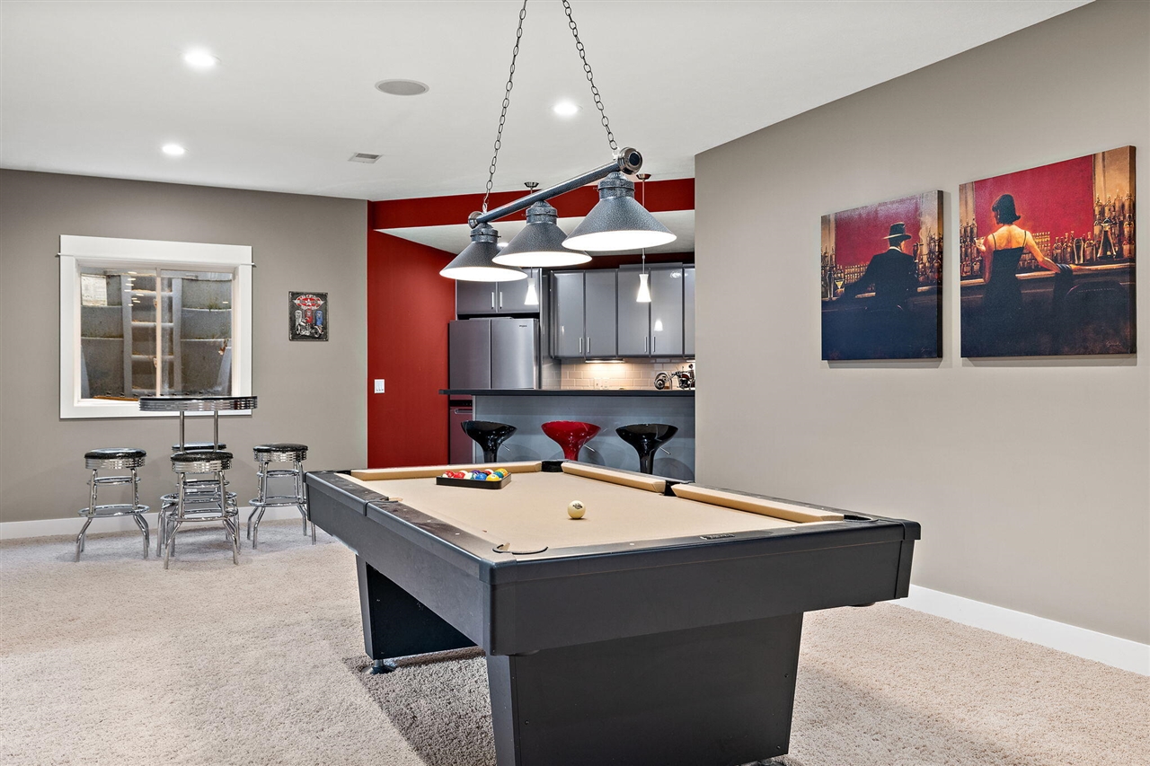 13090 Woodhaven Drive, Grand Haven, MI, 49417-8679