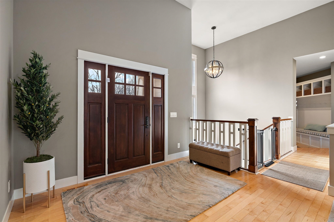 13090 Woodhaven Drive, Grand Haven, MI, 49417-8679