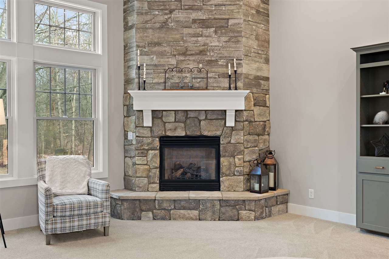 13090 Woodhaven Drive, Grand Haven, MI, 49417-8679