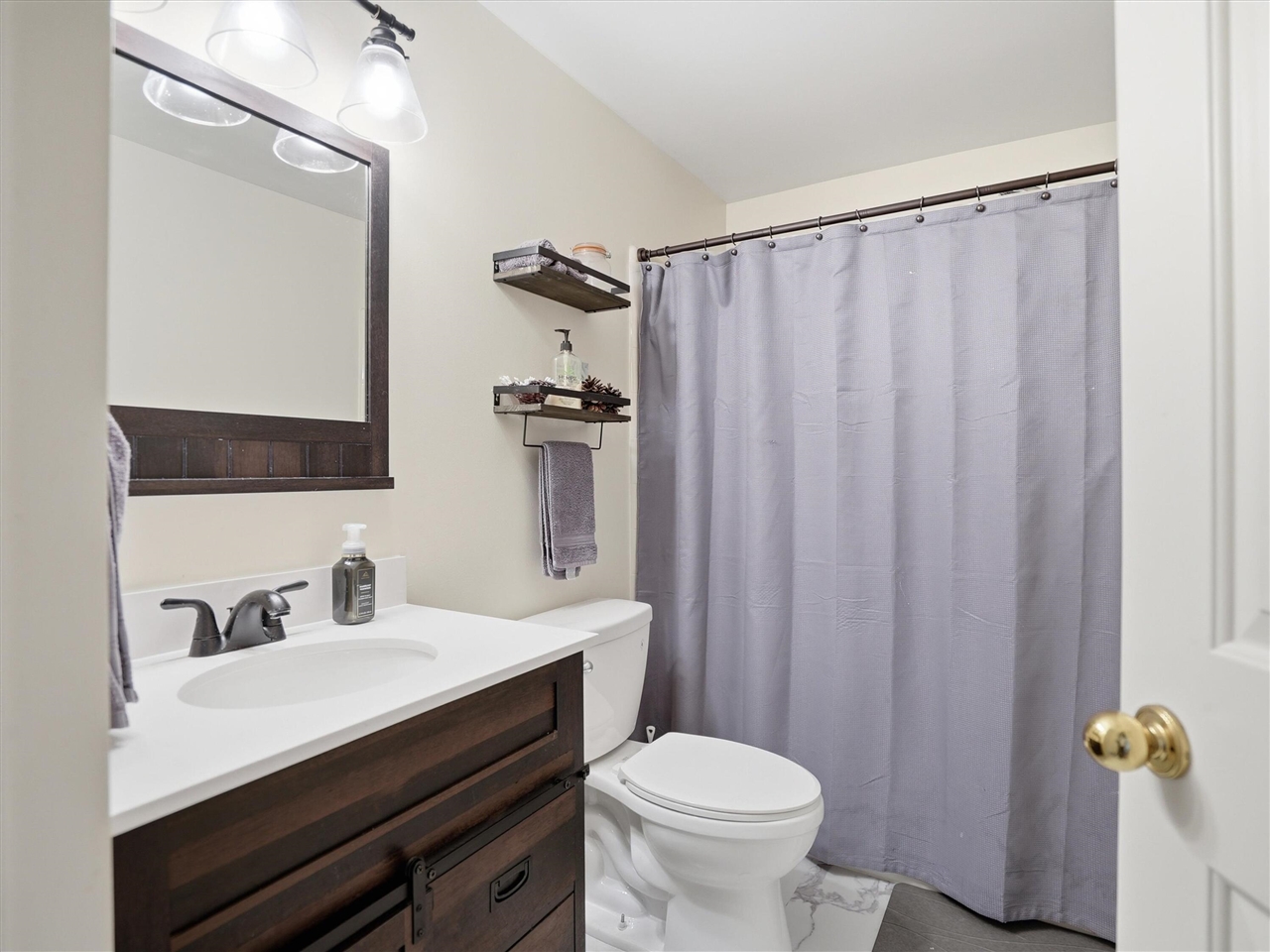 7124 Saint Andrews Drive, Ypsilanti, MI, 48197-9507