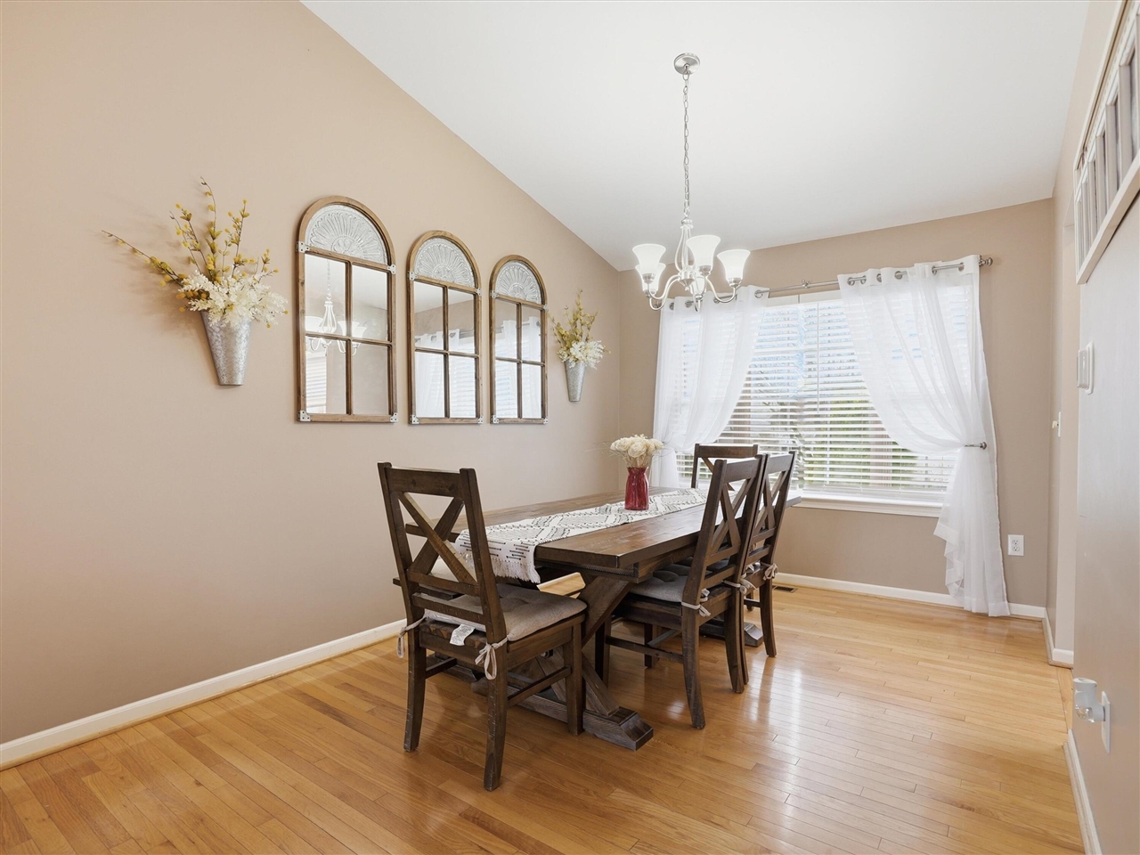 7124 Saint Andrews Drive, Ypsilanti, MI, 48197-9507