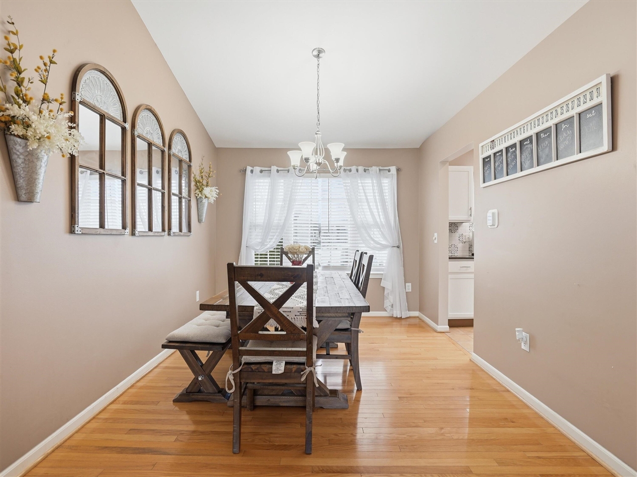 7124 Saint Andrews Drive, Ypsilanti, MI, 48197-9507