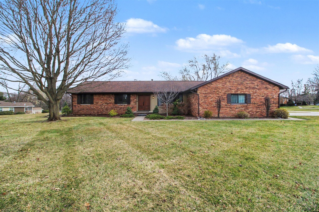 8409 Crestshire Drive, Ypsilanti, MI, 48197-9327