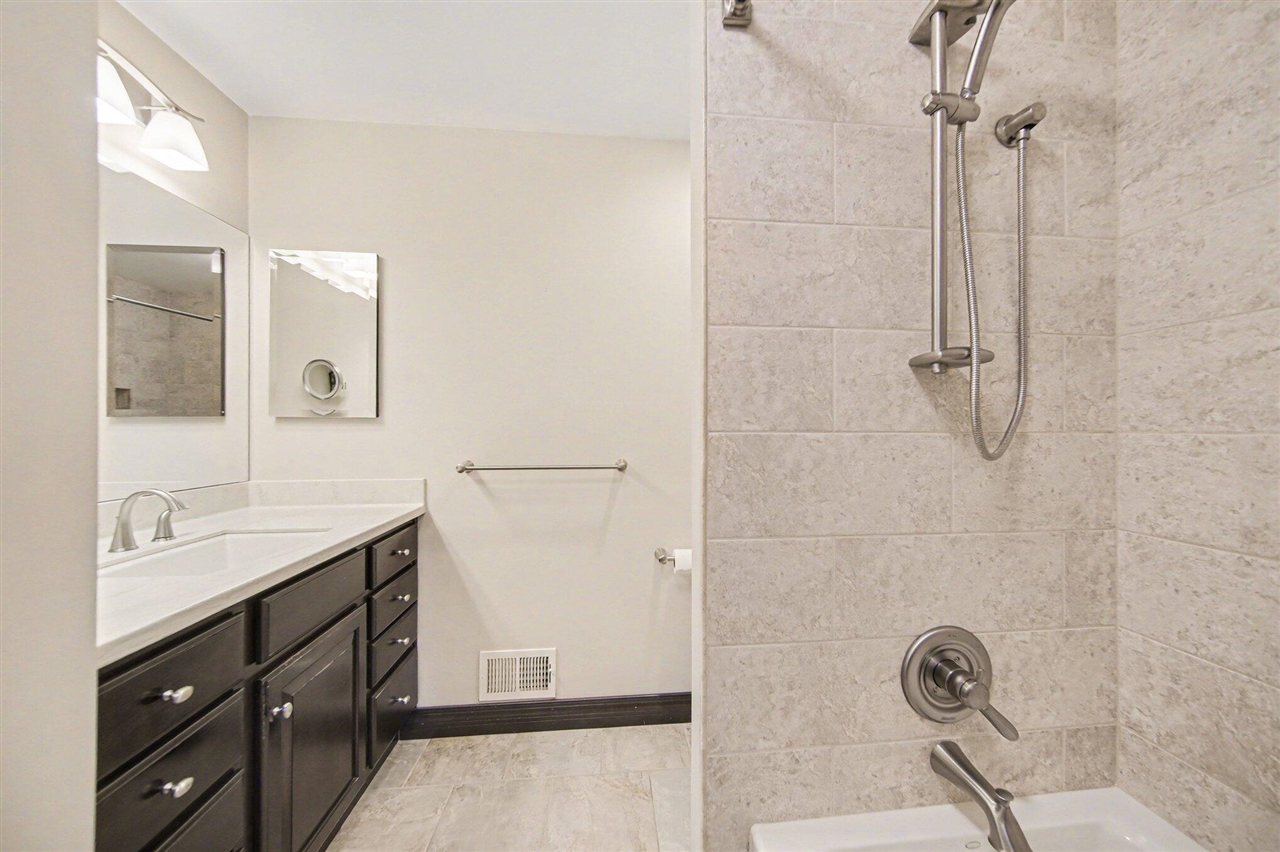 8409 Crestshire Drive, Ypsilanti, MI, 48197-9327