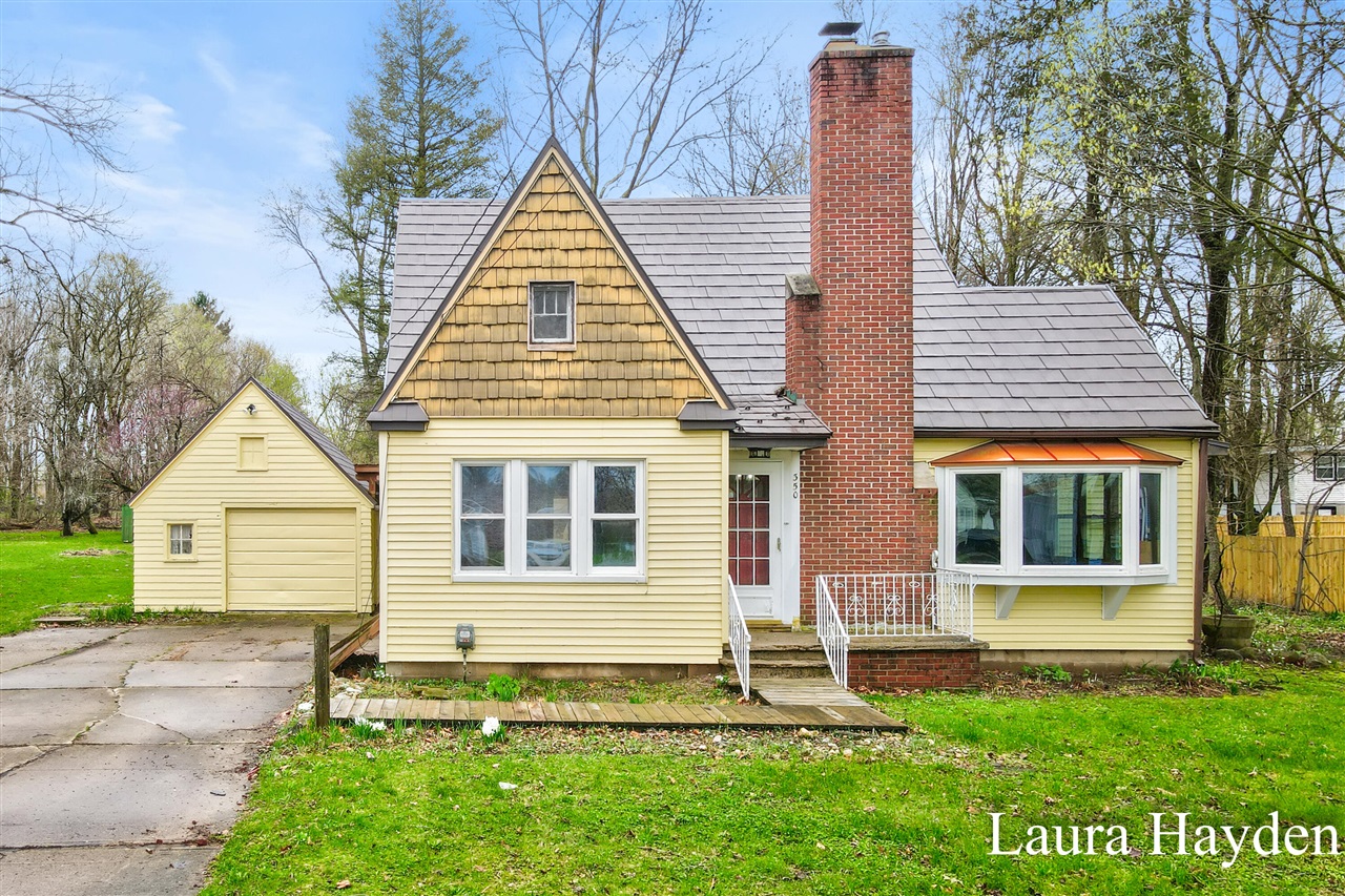 350 Mill Street, Saranac, MI, 48881-9709