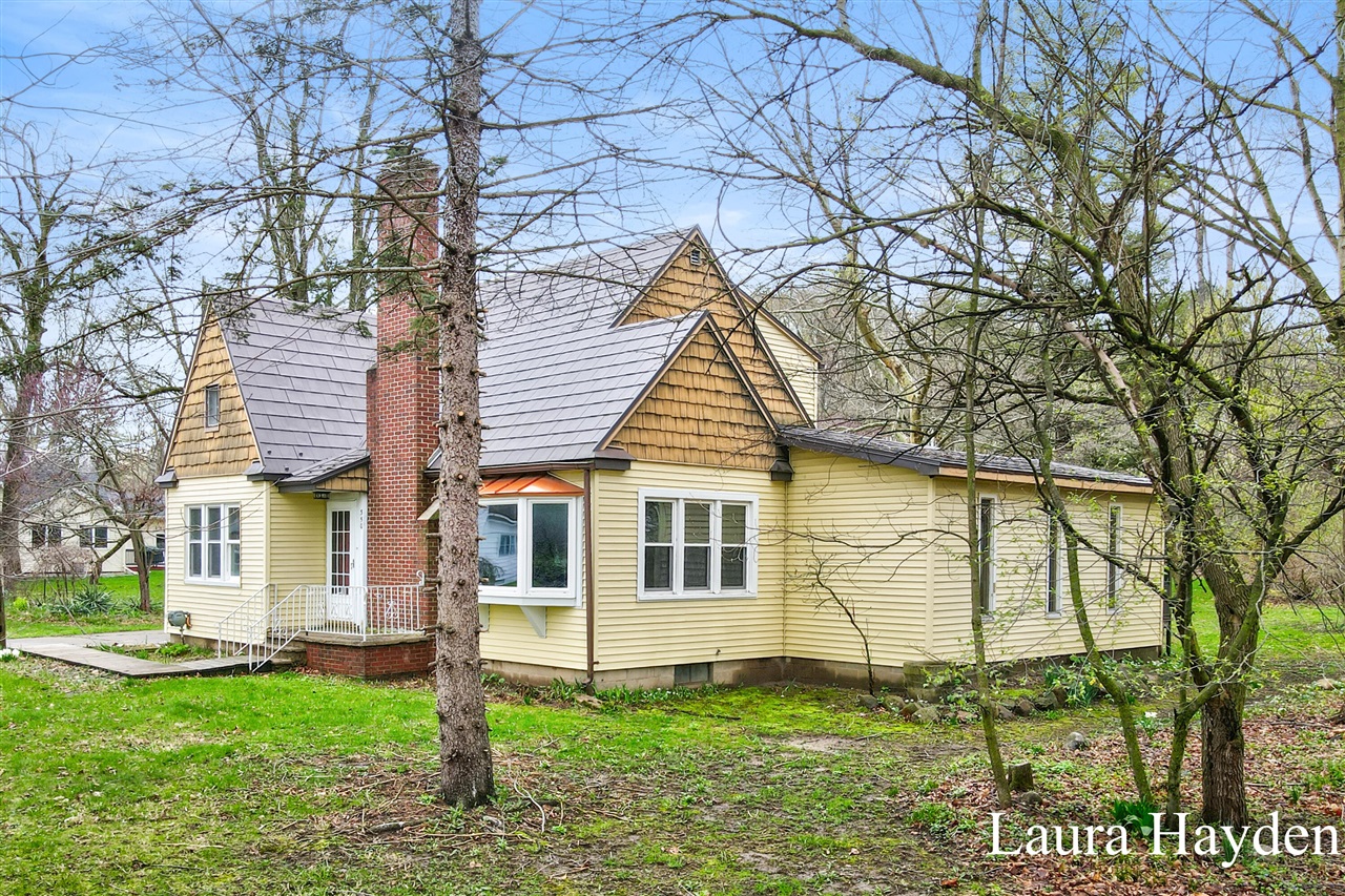 350 Mill Street, Saranac, MI, 48881-9709