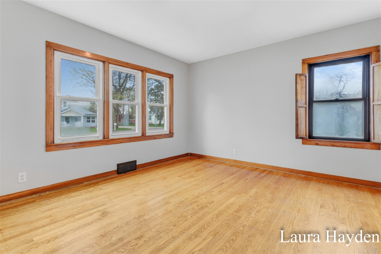 350 Mill Street, Saranac, MI, 48881-9709