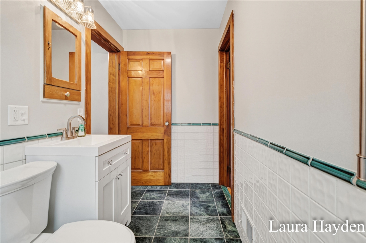 350 Mill Street, Saranac, MI, 48881-9709