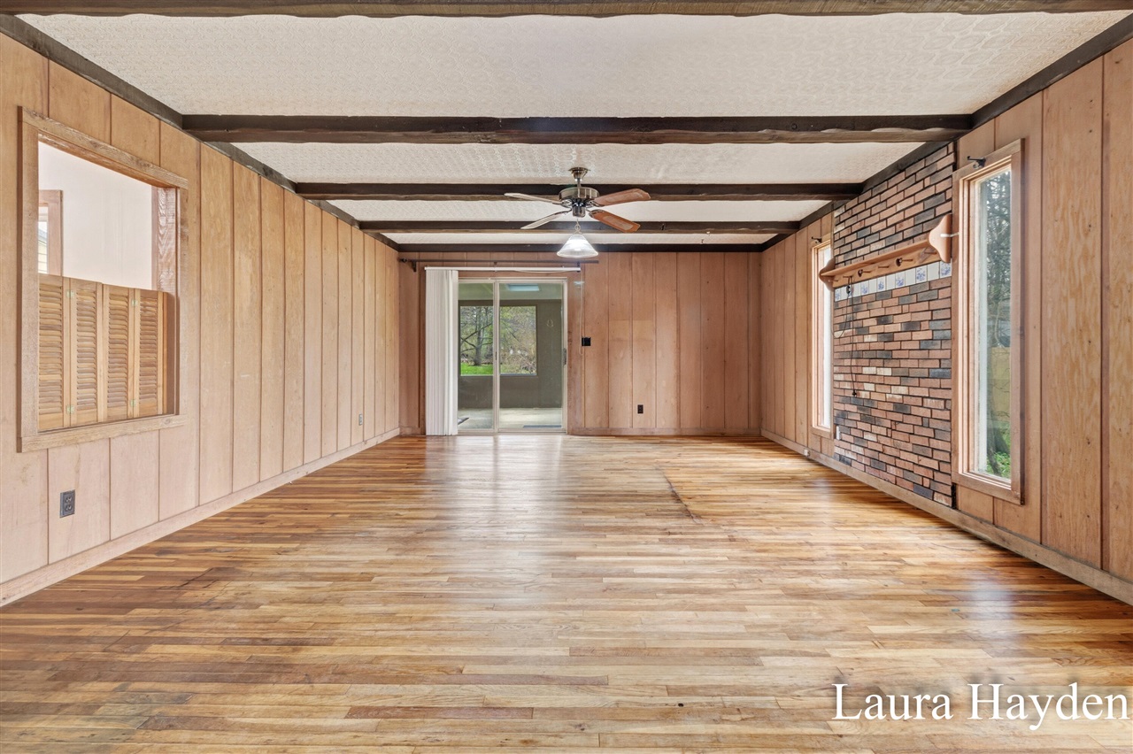 350 Mill Street, Saranac, MI, 48881-9709