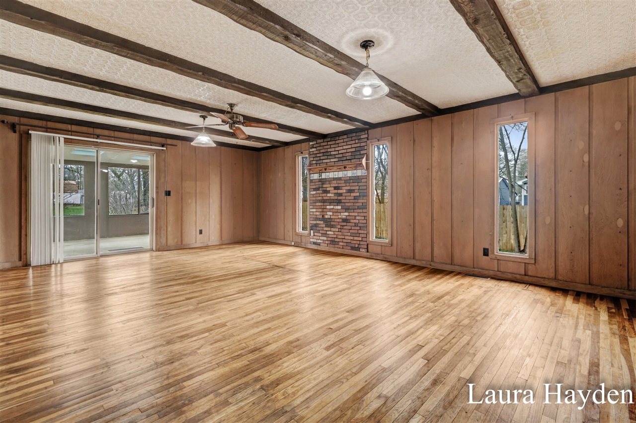 350 Mill Street, Saranac, MI, 48881-9709