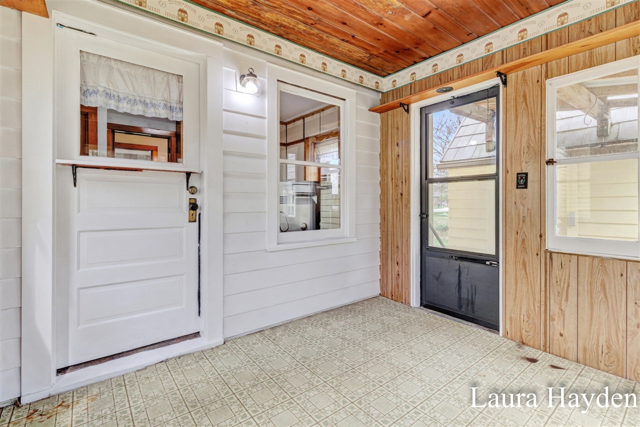 350 Mill Street, Saranac, MI, 48881-9709