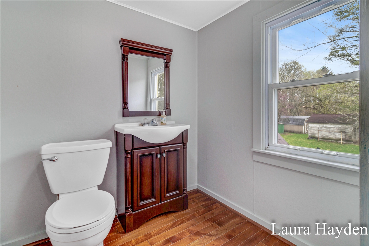 350 Mill Street, Saranac, MI, 48881-9709