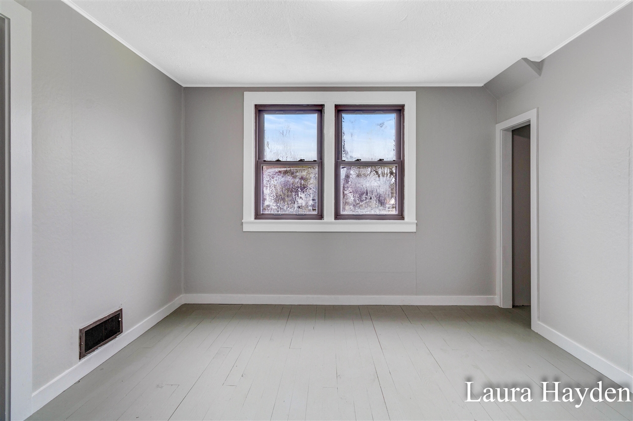 350 Mill Street, Saranac, MI, 48881-9709