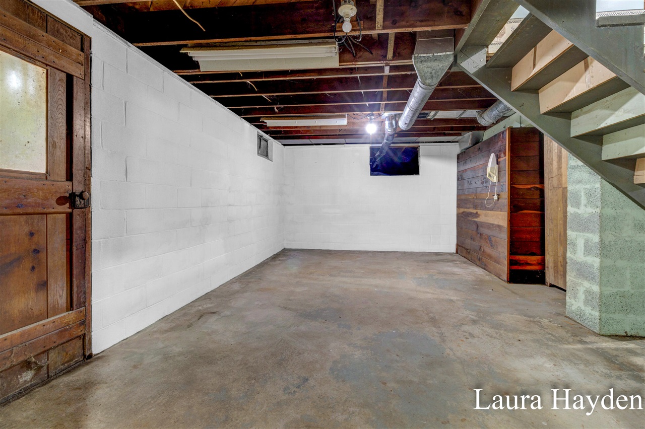 350 Mill Street, Saranac, MI, 48881-9709